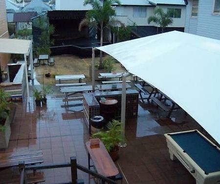 Mcguire'S Cbd Hotel Mackay Luaran gambar